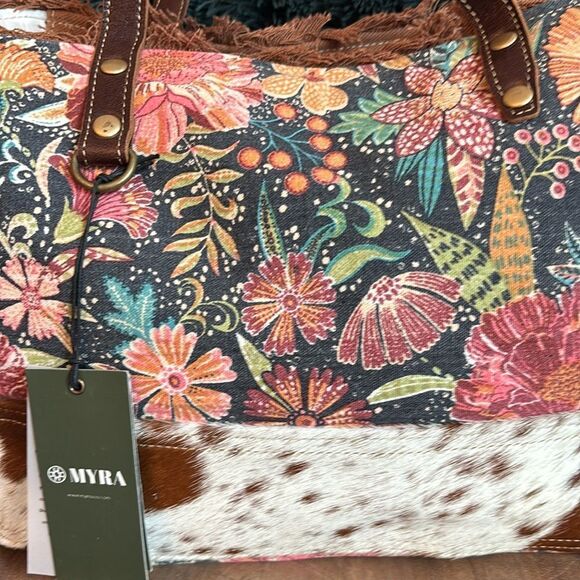 Myra Trozen Small & Crossbody Bag NWT - Picture 4 of 10